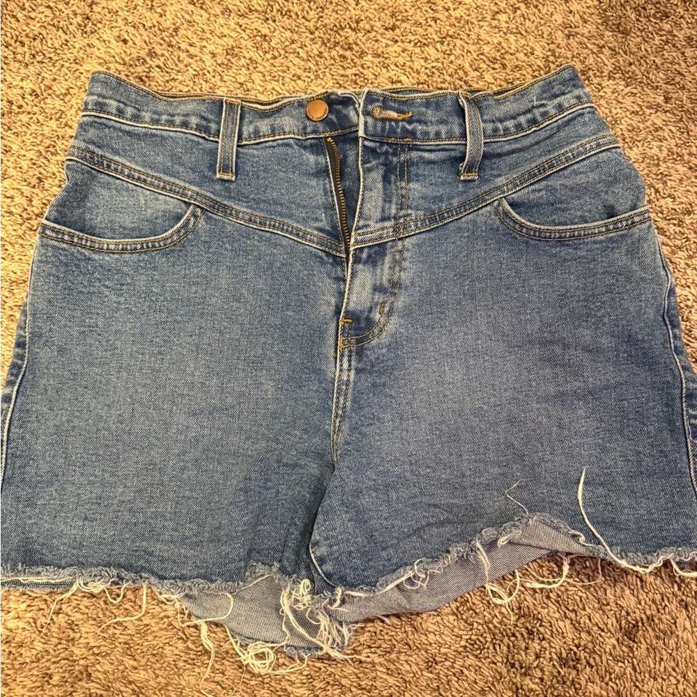 Vibrant Jean shorts
